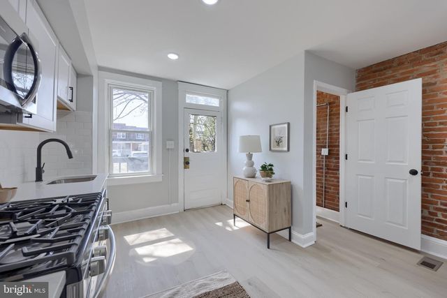 318 E LIBERTY ST, Lancaster, PA 17602