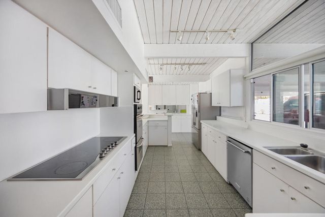 620 N Camino Real, Palm Springs, CA 92262