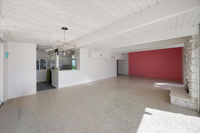 620 N Camino Real, Palm Springs, CA 92262