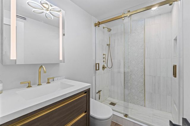 108 Paradise Harbour Boulevard 502, North Palm Beach, FL 33408