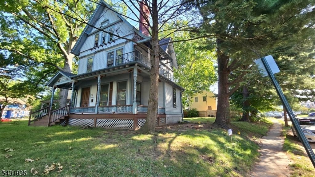 113 Park Pl, North Plainfield Boro, NJ 07060
