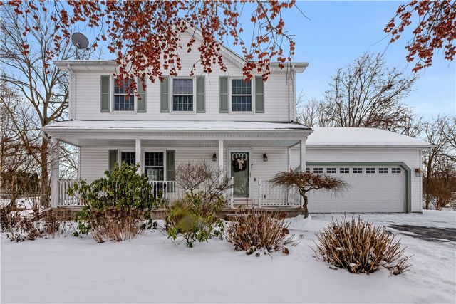 25 Tearose Meadow Lane, Clarkson, NY 14420