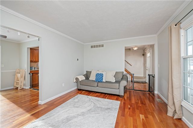 25 Tearose Meadow Lane, Clarkson, NY 14420