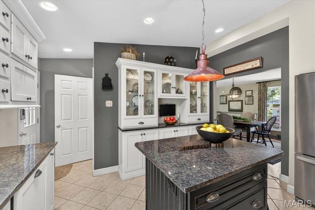 125 Eau Claire Drive, St Charles, MO 63301