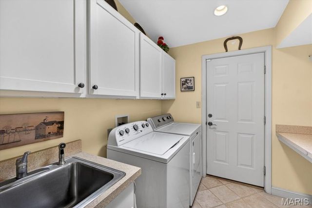 125 Eau Claire Drive, St Charles, MO 63301