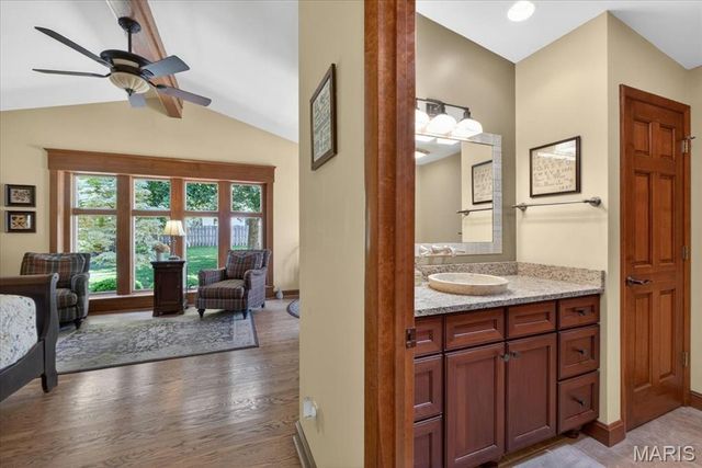 125 Eau Claire Drive, St Charles, MO 63301