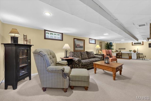 125 Eau Claire Drive, St Charles, MO 63301
