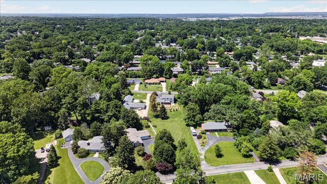 125 Eau Claire Drive, St Charles, MO 63301
