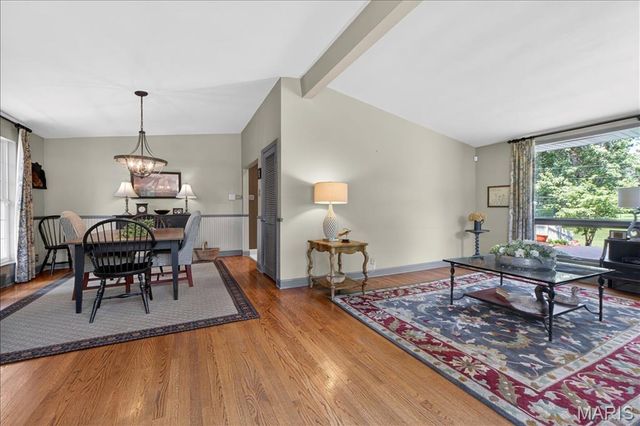 125 Eau Claire Drive, St Charles, MO 63301