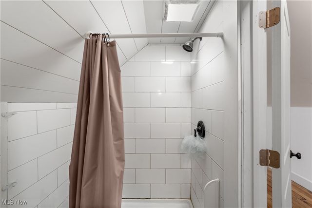 1542 Westwood Avenue, Lakewood, OH 44107