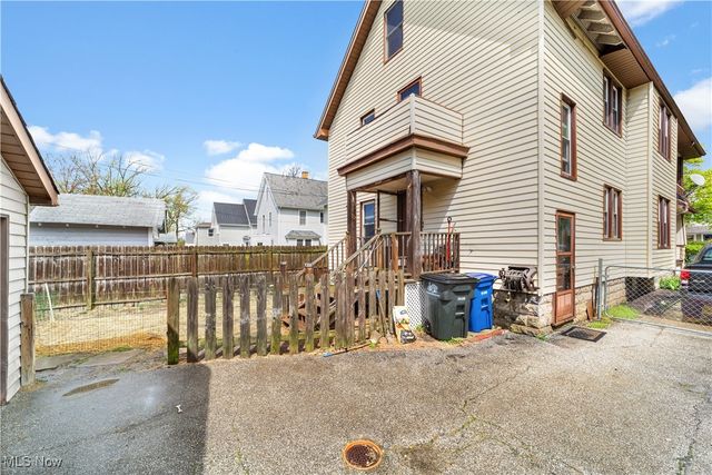 1542 Westwood Avenue, Lakewood, OH 44107