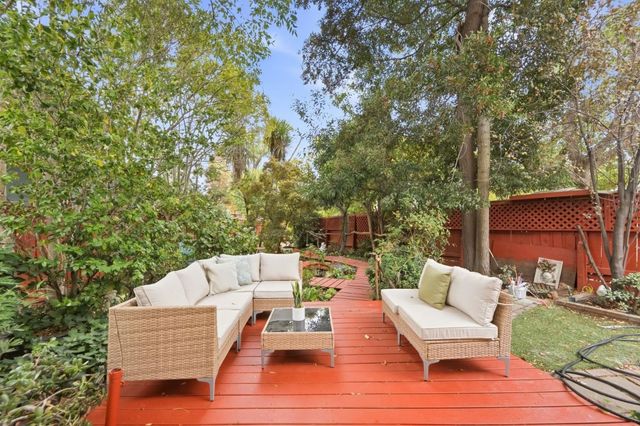 2425 Alameda De Las Pulgas, San Mateo, CA 94403