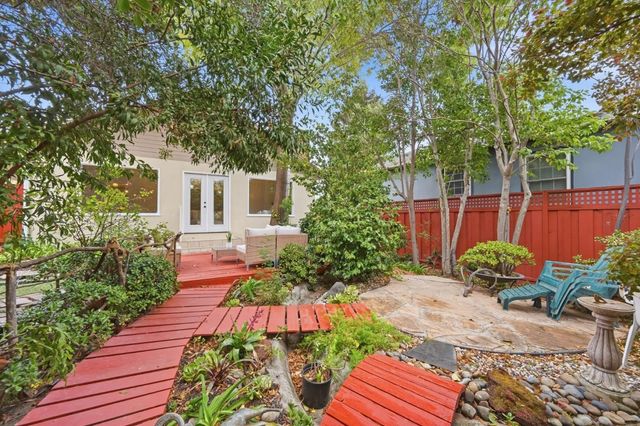 2425 Alameda De Las Pulgas, San Mateo, CA 94403