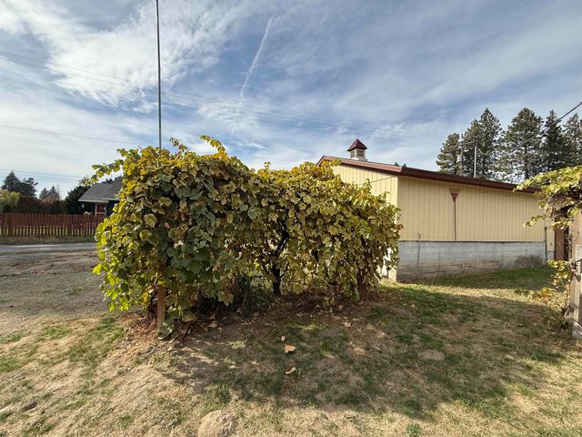 5004 W Garden Springs Rd, Spokane, WA 99224