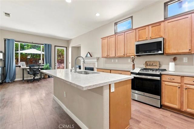 38931 Huddlestone Court, Murrieta, CA 92563