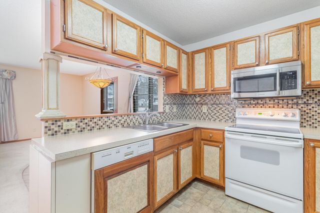 103 96th Lane NE, Blaine, MN 55434