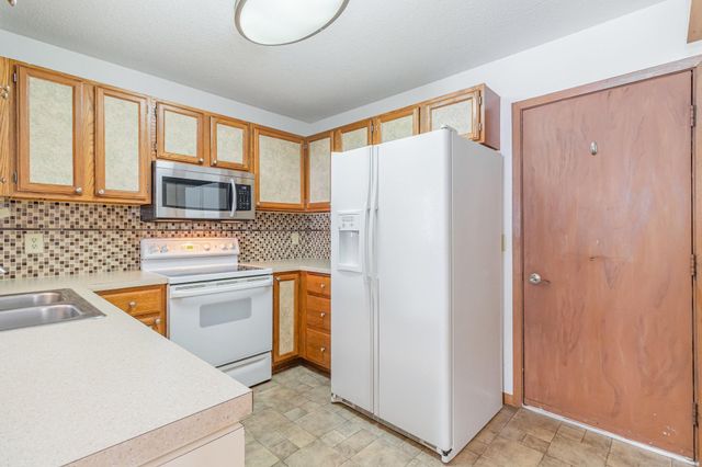 103 96th Lane NE, Blaine, MN 55434