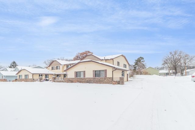 103 96th Lane NE, Blaine, MN 55434