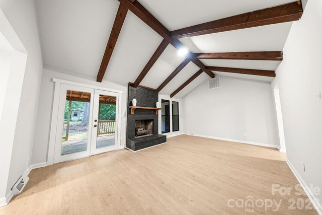 4739 Squirrel Nest Lane, Charlotte, NC 28227