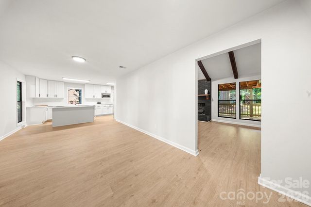 4739 Squirrel Nest Lane, Charlotte, NC 28227