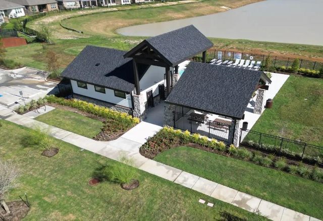21935 Pecan Bluff Drive, Waller, TX 77484