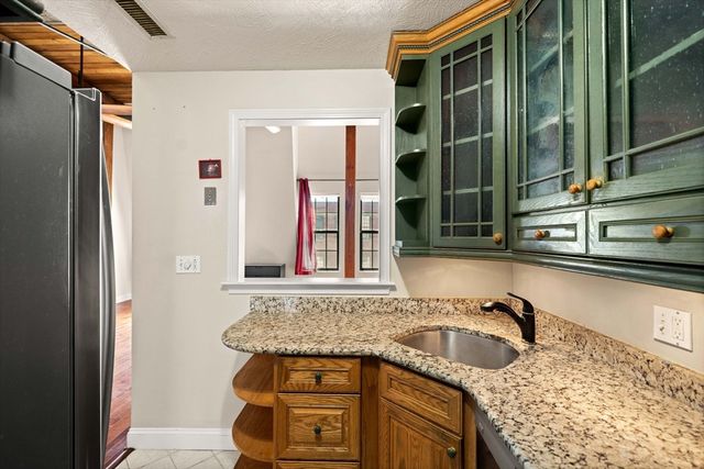 71 Princeton St 213, Chelmsford, MA 01863