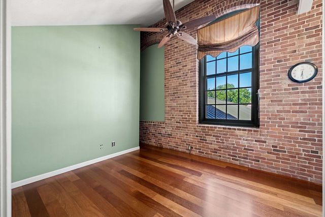 71 Princeton St 213, Chelmsford, MA 01863