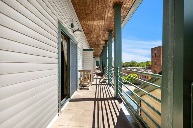 71 Princeton St 213, Chelmsford, MA 01863