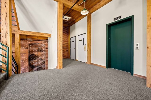 71 Princeton St 213, Chelmsford, MA 01863
