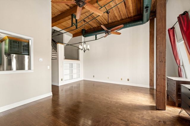 71 Princeton St 213, Chelmsford, MA 01863