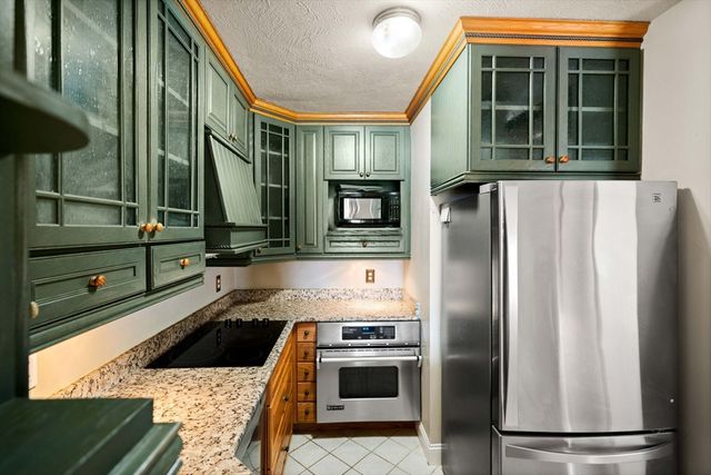 71 Princeton St 213, Chelmsford, MA 01863