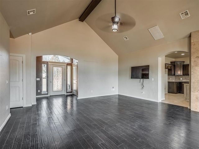 660 Westwind Dr, Newcastle, OK 73065