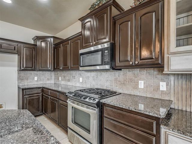 660 Westwind Dr, Newcastle, OK 73065