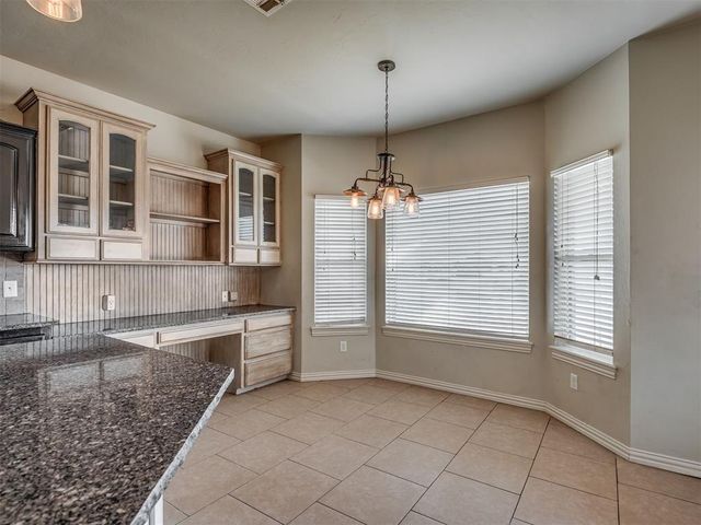 660 Westwind Dr, Newcastle, OK 73065