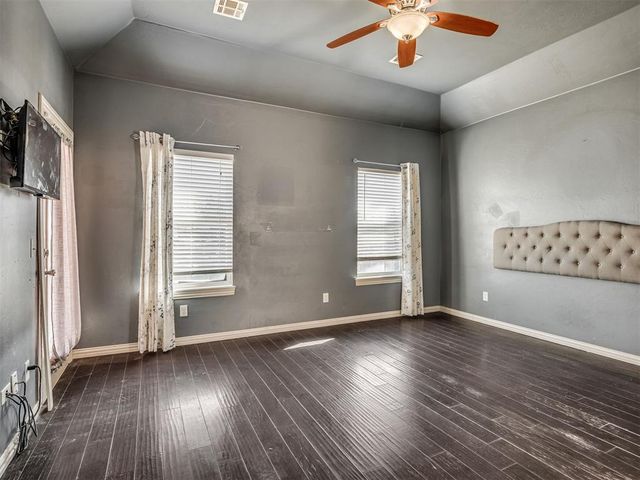 660 Westwind Dr, Newcastle, OK 73065