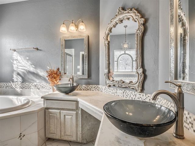 660 Westwind Dr, Newcastle, OK 73065