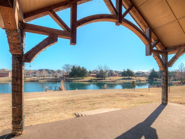 660 Westwind Dr, Newcastle, OK 73065