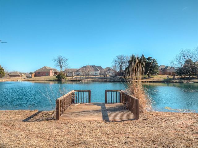 660 Westwind Dr, Newcastle, OK 73065
