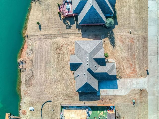 660 Westwind Dr, Newcastle, OK 73065