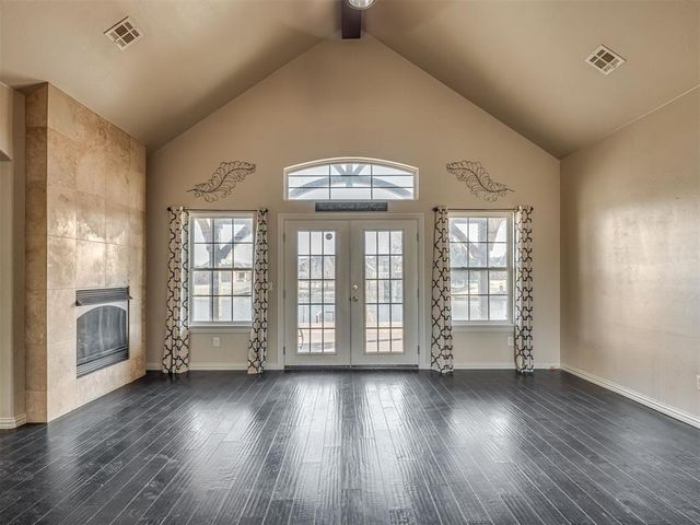 660 Westwind Dr, Newcastle, OK 73065