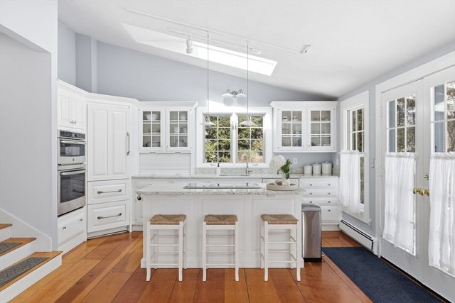 25 Irving Place, Holliston, MA 01746