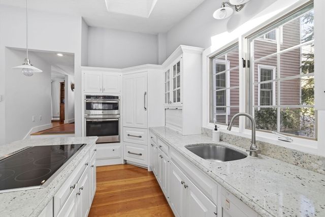 25 Irving Place, Holliston, MA 01746