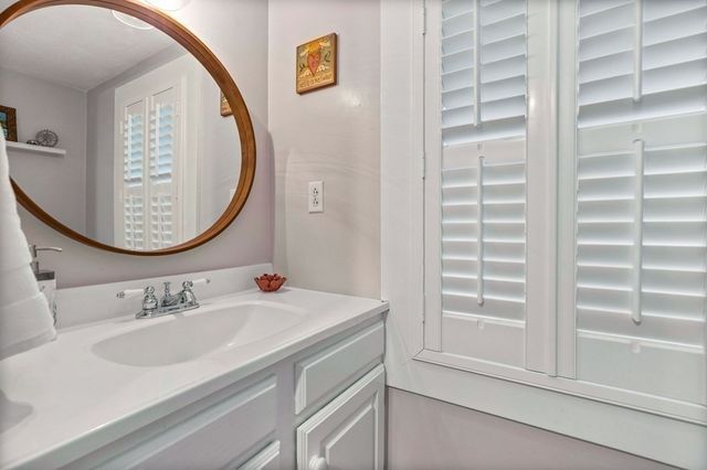 25 Irving Place, Holliston, MA 01746