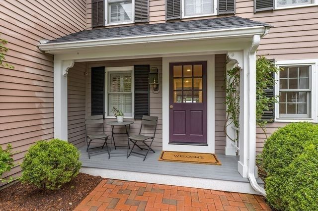 25 Irving Place, Holliston, MA 01746