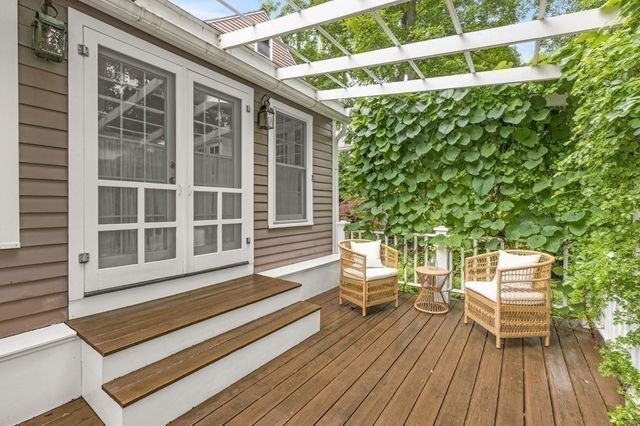 25 Irving Place, Holliston, MA 01746