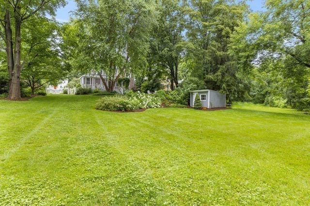 25 Irving Place, Holliston, MA 01746