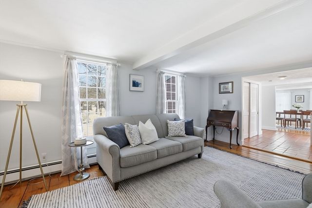 25 Irving Place, Holliston, MA 01746