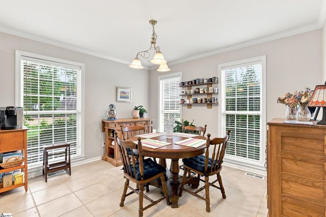 212 Crossington Way, Fountain Inn, SC 29644