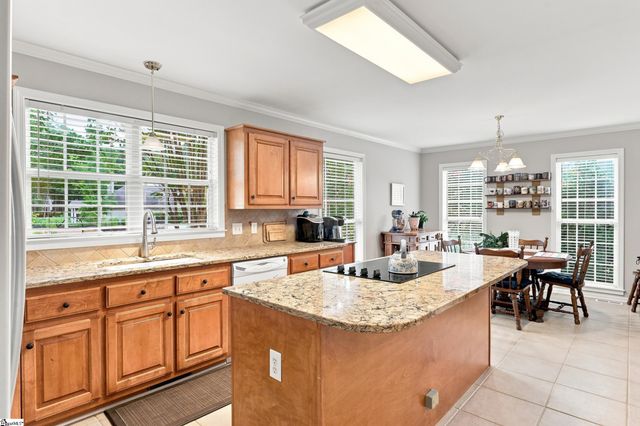 212 Crossington Way, Fountain Inn, SC 29644