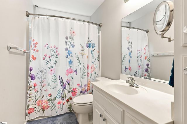 212 Crossington Way, Fountain Inn, SC 29644
